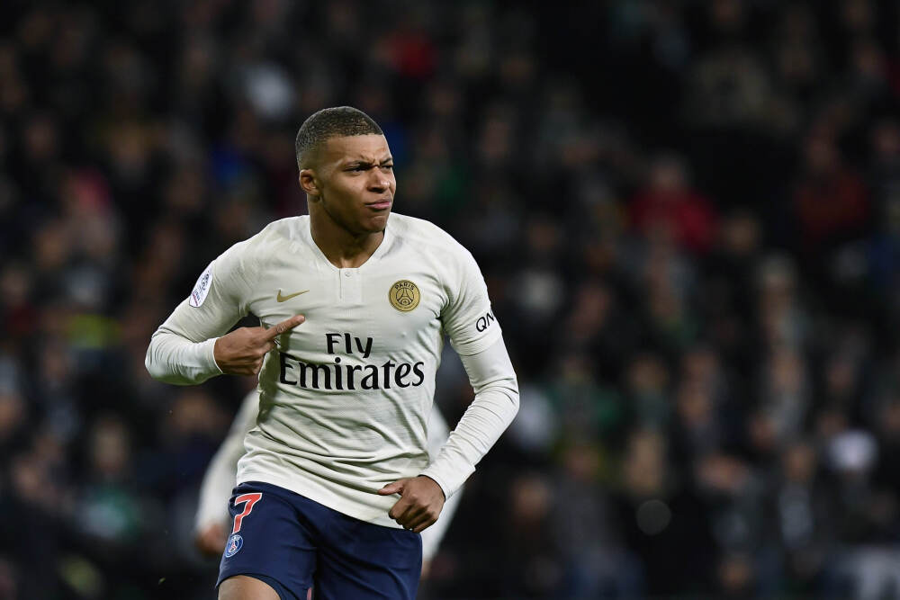 视频|南方基金元旦贺词：策马奋蹄穿越周期，笃行致远共赴新程